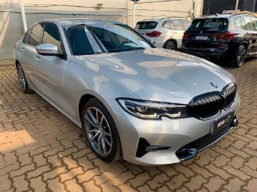 SPOTICAR Bmw Serie 3 320 2.0 16v Turbo Gasolina Sport Automatico Usada - Sedan Gasolina Prata - Canoas - 500022623_1