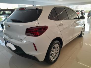 SPOTICAR Chevrolet Onix 1.0 Flex Lt Manual Usada - Picape Flex Branco - Lins - 500028476_3
