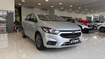 SPOTICAR Chevrolet Onix 1.0 Flex Manual Usada - Hatch Flex Prata - Guarapari - 500046218_3