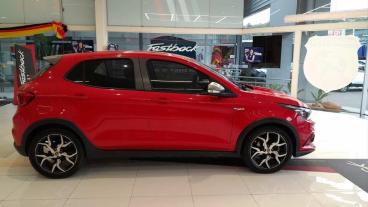 SPOTICAR Fiat Argo 1.8 E.torq Flex Hgt At6 Usada - Hatch Flex Vermelho - Blumenau - 500011279_1