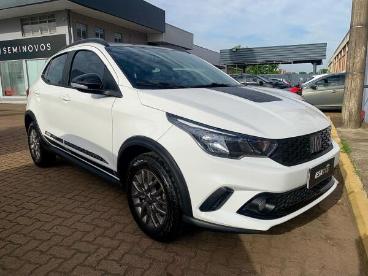 SPOTICAR Fiat Argo 1.3 Firefly Flex Trekking Manual Usada - Hatch Flex Branco - Canoas - 500016812_1