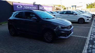 SPOTICAR Fiat Argo 1.3 Firefly Flex Trekking Manual Usada - Hatch Flex Cinza - Blumenau - 500022529_2