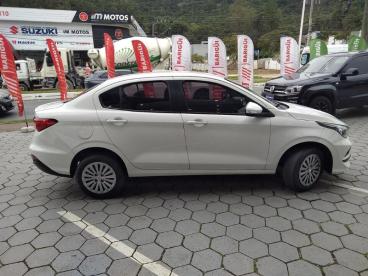 SPOTICAR Fiat Cronos 1.3 Firefly Flex Drive Manual Usada - Sedan Flex Branco - Itajai - 500024537_1