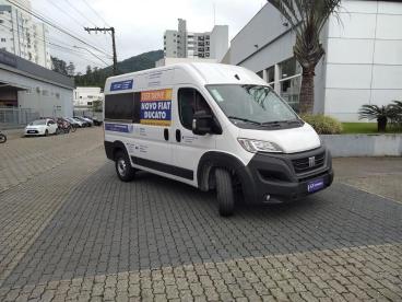 SPOTICAR Fiat Ducato 2.2 Bluehdi Diesel Maxicargo Manual Usada - Picape Diesel Branco - Itajai - 500023914_2