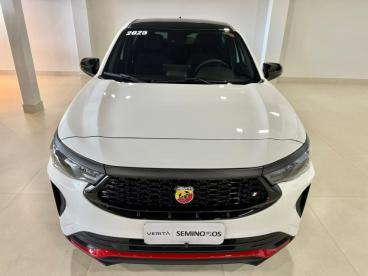 SPOTICAR Fiat Fastback 1.3 Turbo 270 Flex Abarth At6 Usada - Suv Flex Branco - Canoinhas - 500041695_3