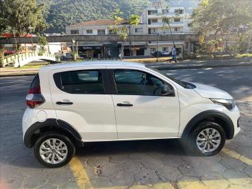 SPOTICAR Fiat Mobi 1.0 Evo Flex Like. Manual Usada - Picape Flex Branco - Alfenas - 500025418_5