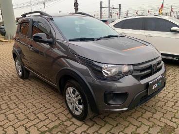 SPOTICAR Fiat Mobi 1.0 Evo Flex Trekking Manual Usada - Hatch Flex Cinza - Canoas - 500027218_3
