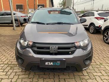 SPOTICAR Fiat Mobi 1.0 Evo Flex Trekking Manual Usada - Hatch Flex Cinza - Porto Alegre - 500027221_2