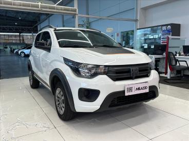 SPOTICAR Fiat Mobi 1.0 Evo Flex Trekking Manual Usada - Picape Flex Branco - Santos - 500029252_1