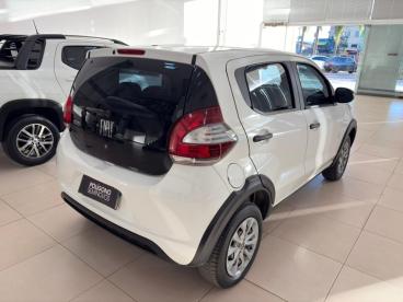 SPOTICAR Fiat Mobi 1.0 Evo Flex Like. Manual Usada - Hatch Flex Branco - Montes Claros - 500046239_5
