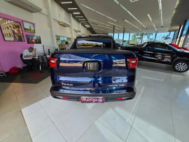 SPOTICAR Fiat Toro 2.0 16v Turbo Diesel Volcano 4wd At9 Usada - Picape Diesel Azul - Ribeirao Preto - 500040664_4
