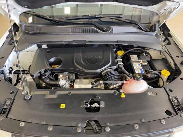 SPOTICAR Jeep Commander 1.3 T270 Turbo Flex Limited At6 Usada - Picape Flex Branco - Alfenas - 500030381_4
