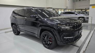 SPOTICAR Jeep Commander 2.0 Hurricane 4 Turbo Gasolina Blackhawk At9 Usada - Suv Gasolina Preto - Campinas - 500046798_4