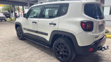 SPOTICAR Jeep Renegade 2.0 16v Turbo Diesel Moab 4p 4x4 Automatico Usada - Suv Diesel Branco - Campina Grande - 500046161_4