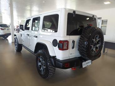 SPOTICAR Jeep Wrangler 2.0 Turbo Gasolina Rubicon 4p 4x4 At8 Usada - Suv Gasolina Branco - Canoinhas - 500044230_3