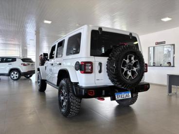 SPOTICAR Jeep Wrangler 2.0 Turbo Gasolina Rubicon 4p 4x4 At8 Usada - Suv Gasolina Branco - Canoinhas - 500044230_4