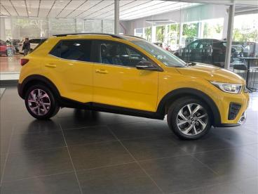 SPOTICAR Kia Stonic 1.0 Tgdi Mhev Sx Automatico Usada - Suv  Amarelo - Sao Paulo - 500014905_1