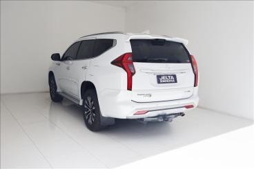 SPOTICAR Mitsubishi Pajero 2.4 16v Mivec Turbo Diesel Hpe-s Awd Automatico Usada - Suv Diesel Branco - Teresina - 500044861_3