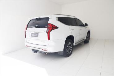 SPOTICAR Mitsubishi Pajero 2.4 16v Mivec Turbo Diesel Hpe-s Awd Automatico Usada - Suv Diesel Branco - Teresina - 500044861_5