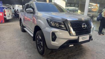 SPOTICAR Nissan Frontier 2.3 16v Turbo Diesel Platinum Cd 4x4 Automatico Usada - Picape Diesel Prata - Campina Grande - 500048215_1