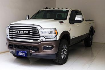 SPOTICAR Ram 3500 6.7 I6 Turbo Diesel Limited Longhorn Cd 4x4 Automa Usada - Hatch Diesel Branco - Teresina - 500033138_2