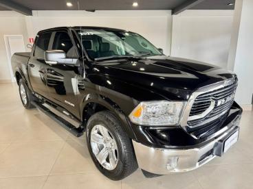 SPOTICAR Ram Classic 5.7 V8 Gasolina Laramie Cd 4x4 Automatico Usada - Picape Gasolina Preto - Canoinhas - 500044584_1