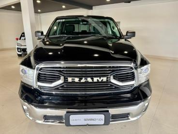 SPOTICAR Ram Classic 5.7 V8 Gasolina Laramie Cd 4x4 Automatico Usada - Picape Gasolina Preto - Canoinhas - 500044584_4