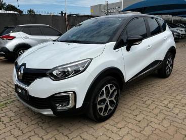 SPOTICAR Renault Captur 1.6 16v Sce Flex Bose X-tronic Usada - Suv Flex Branco - Canoas - 500029551_1