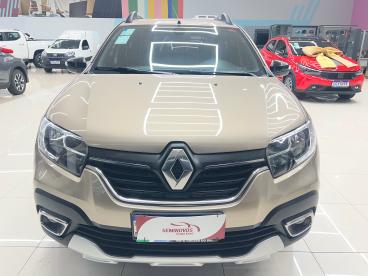 SPOTICAR Renault Stepway 1.6 16v Sce Flex Iconic X-tronic Usada - Picape Flex Bege - Campo Grande - 500046455_2