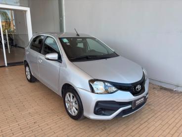 SPOTICAR Toyota Etios 1.5 X Plus 16v Flex 4p Manual Usada - Hatch Flex Prata - Montes Claros - 500047628_3