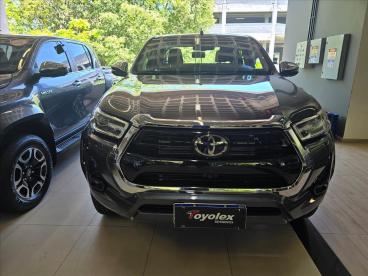 SPOTICAR Toyota Hilux 2.8 D-4d Turbo Diesel Cd Srx Plus 4x4 Automatico Usada - Picape Diesel Cinza - Olinda - 500045809_2