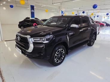 SPOTICAR Toyota Hilux 2.8 D-4d Turbo Diesel Cd Srv 4x4 Automatico Usada - Picape Diesel Preto - Marilia - 500048944_3