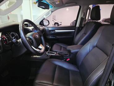 SPOTICAR Toyota Hilux 2.8 D-4d Turbo Diesel Cd Srv 4x4 Automatico Usada - Picape Diesel Preto - Marilia - 500048944_4