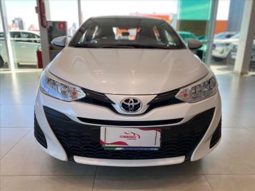 SPOTICAR Toyota Yaris 1.5 16v Flex Sedan Xl Plus Connect Multidrive Usada - Picape Flex Branco - Campo Grande - 500046488_2