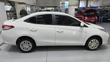 SPOTICAR Toyota Yaris 1.5 16v Flex Sedan Xl Live Multidrive Usada - Picape Flex Branco - Campinas - 500046846_5