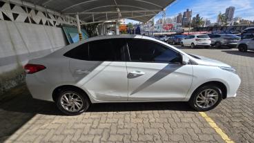 SPOTICAR Toyota Yaris 1.5 16v Flex Sedan Xs Connect Multidrive Usada - Picape Flex Branco - Campinas - 500047418_5