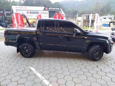 SPOTICAR Volkswagen Amarok 2.0 Comfortline 4x4 Cd 16v Turbo Intercooler Diese Usada - Picape Diesel Preto - Itajai - 500022147_1