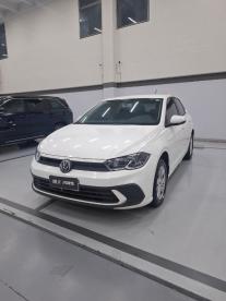 SPOTICAR Volkswagen Polo 1.0 Mpi Total Flex Manual Usada - Picape Flex Branco - Campinas - 500038479_1