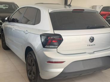 SPOTICAR Volkswagen Polo 1.0 Mpi Track Manual Usada - Picape Flex Prata - Governador Valadares - 500048713_5