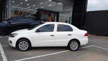 SPOTICAR Volkswagen Voyage 1.0 12v Mpi Total Flex 4p Manual Usada - Sedan Flex Branco - Blumenau - 500022189_5