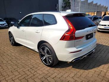SPOTICAR Volvo Xc60 2.0 T8 Hybrid R-design Awd Geartronic Usada - Suv Flex Branco - Porto Alegre - 500028230_4