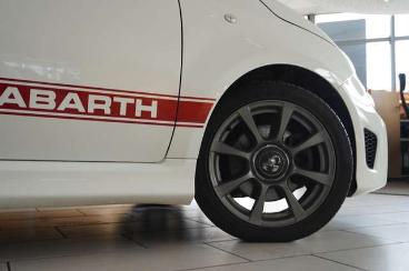 SPOTICAR Abarth 595 1.4 T-jet Corsa Navi/led/virtual/sport/dab+ Gebraucht - Kleinwagen Benzin Weiß - Schöningen - 1201134547_5