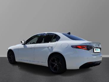 ALFA ROMEO CERTIFIED Alfa Romeo Giulia Tributo Italiano Q4 2.0 Turbo 16v At8 Led Navi Gebraucht - Limousine Benzin  - Aachen - 1007657_4