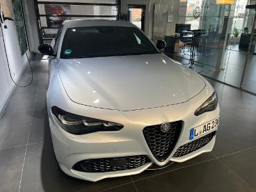 ALFA ROMEO CERTIFIED Alfa Romeo Giulia Veloce 2.0l Q4 Perla Lunare Gebraucht - Limousine Benzin  - Leipzig - 1019123_4