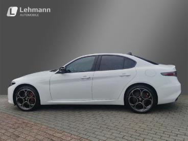 SPOTICAR Alfa Romeo Giulia 2.0turbo Q4 Veloce +harman/kardon+panoramadach Gebraucht - Limousine Benzin  - Hamburg - 801021426_3