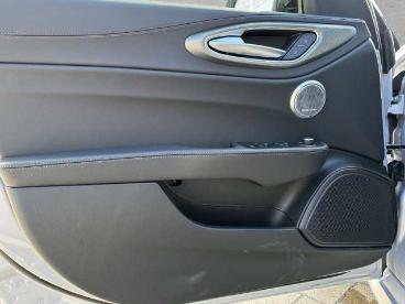 SPOTICAR Alfa Romeo Giulia Veloce 2.0 Turbo 16v At8-q4 Gebraucht - Limousine Benzin  - Regensburg - 801035693_5