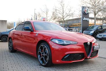 ALFA ROMEO CERTIFIED Alfa Romeo Giulia 2.0 T At8-q4 Competizione Np: 64.640eur Gebraucht - Limousine Benzin Rot - Würzburg - 1075566_3