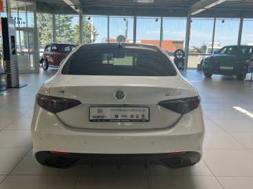 SPOTICAR Alfa Romeo Giulia 2.2 Diesel Tributo Italiano Q4 - Leder+rfk+totw Gebraucht - Limousine Diesel Weiß - Chemnitz - 801147313_4