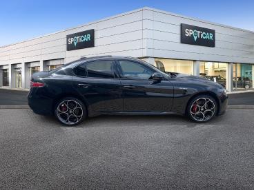 ALFA ROMEO CERTIFIED Alfa Romeo Giulia 2.0 Turbo 16v 280 Q4 At8 Veloce Ab 0,99% Gebraucht - Limousine Benzin Schwarz - Duesseldorf - 1159499_4