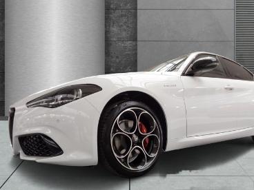 ALFA ROMEO CERTIFIED Alfa Romeo Giulia 2.0 Turbo Veloce Allrad At Navi Leder Led Gebraucht - Limousine Benzin  - Braunschweig - 1159750_4